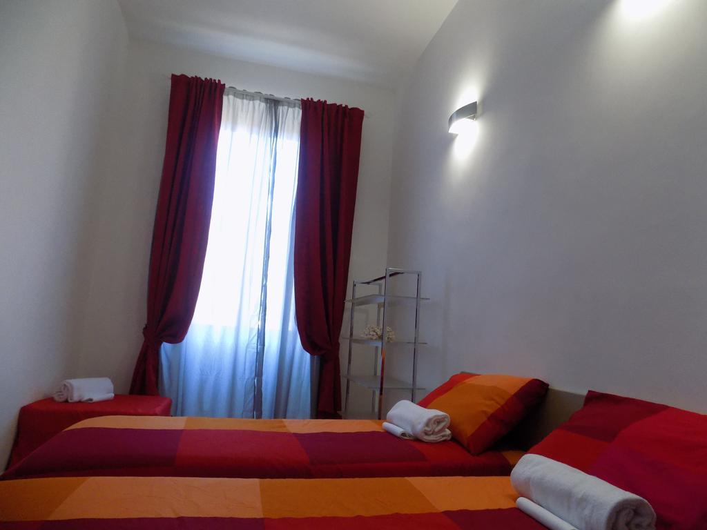 Booking House Roma